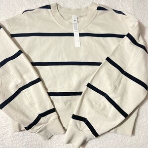 Lululemon Perfectly Oversized Cropped Crew *Stripe
Boundless Stripe Bone Black